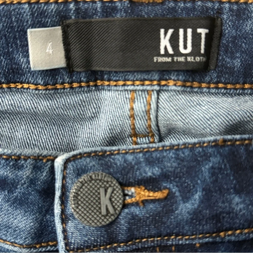 Kut From the Cloth Reese High Rise Straight Leg Blue Jeans SZ 4 30x26 Distressed - Picture 4 of 9